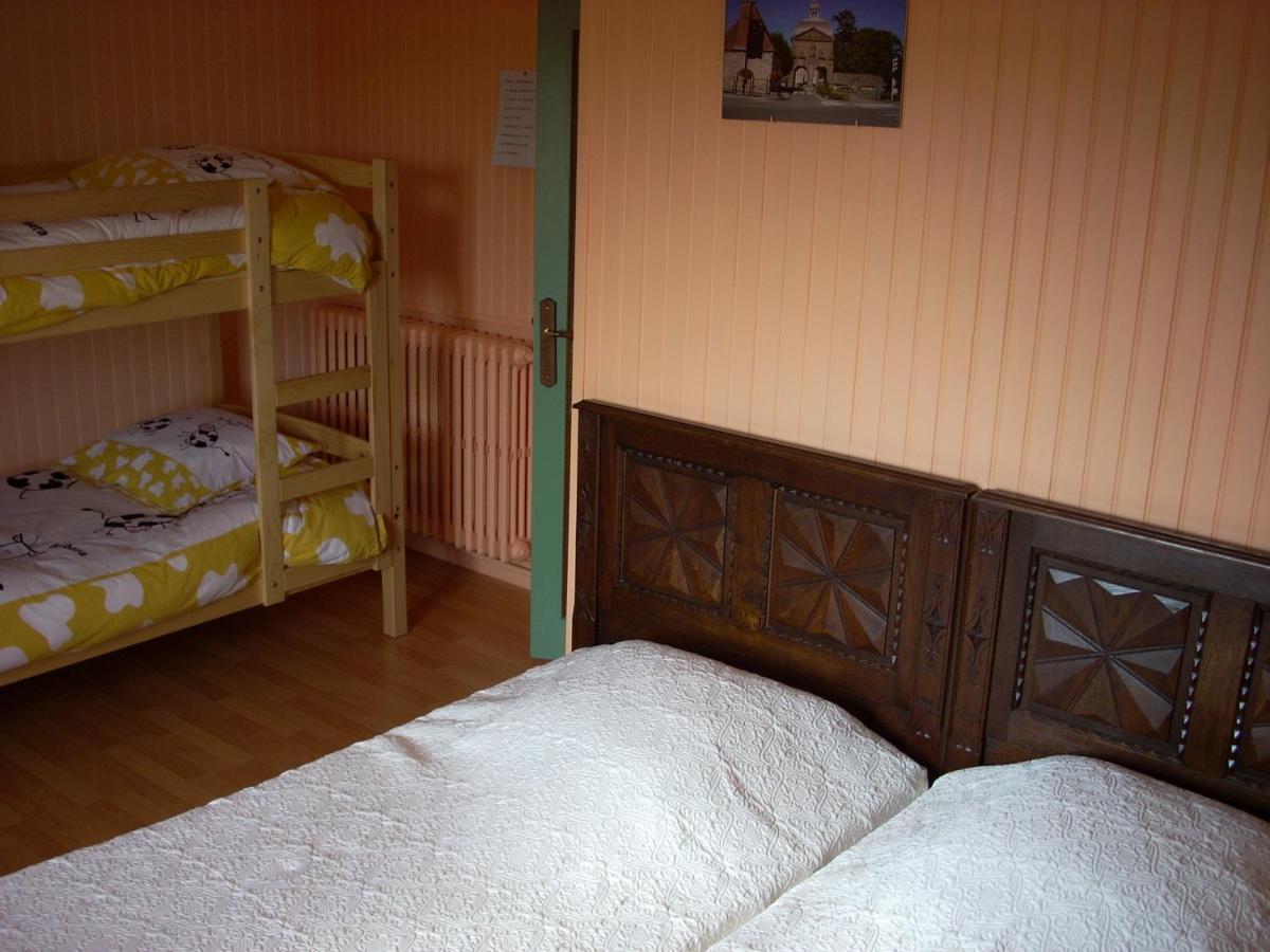 Au Pied Du Cognelot Bed & Breakfast Chalindrey Exterior photo